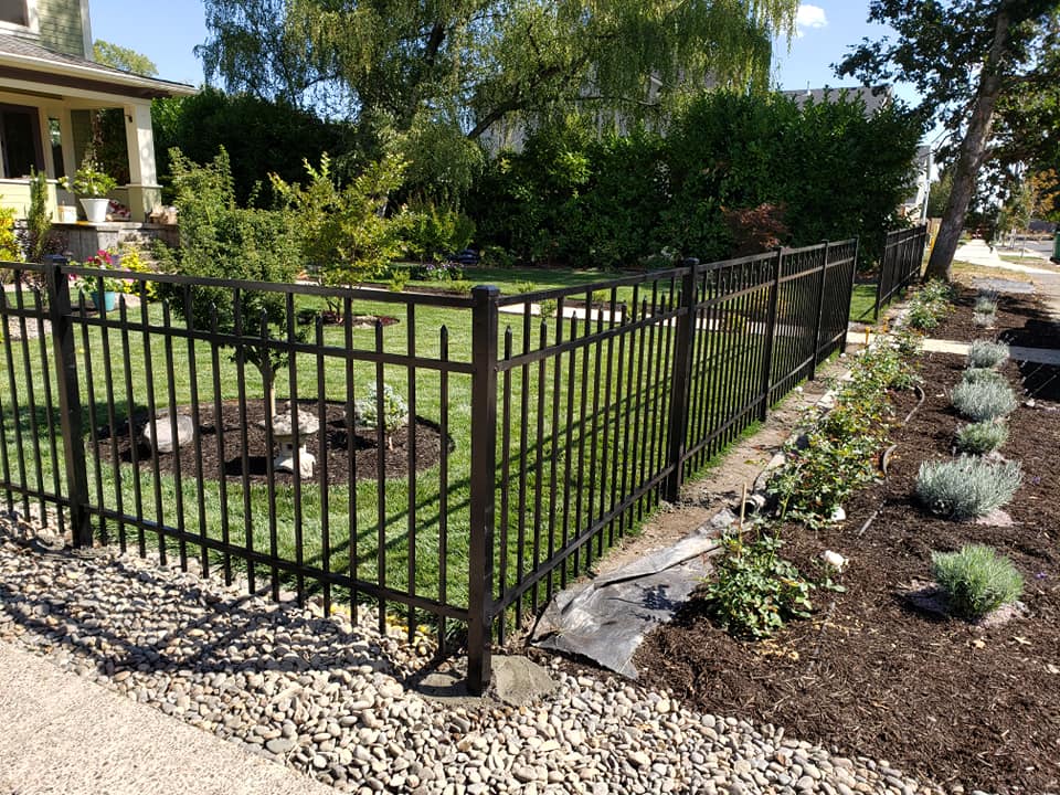 Wood Fence Contractors in Salem, Oregon, F&W Fence Co.