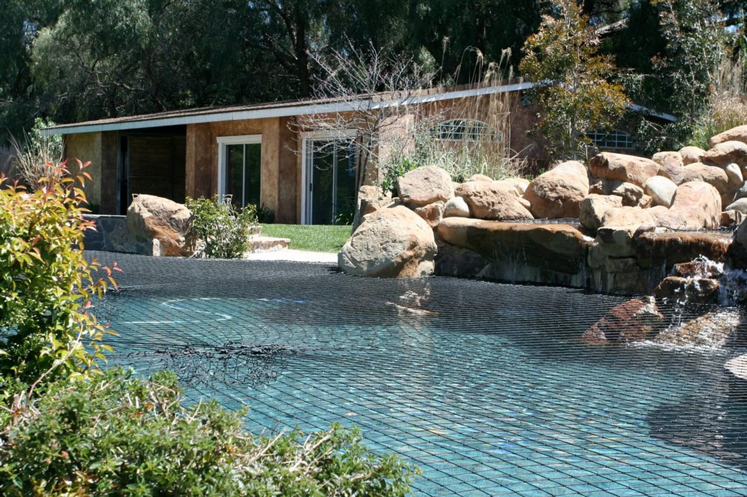 Swimming Pool Covers & Enclosures