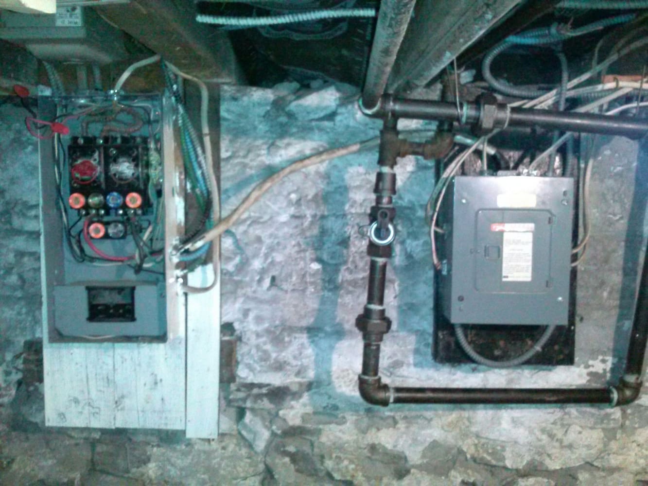 Photo(s) from Advanced Electrical And Communications,Llc