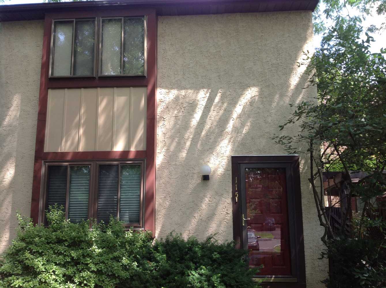 Exterior Stucco Power wash and repaint Photos
