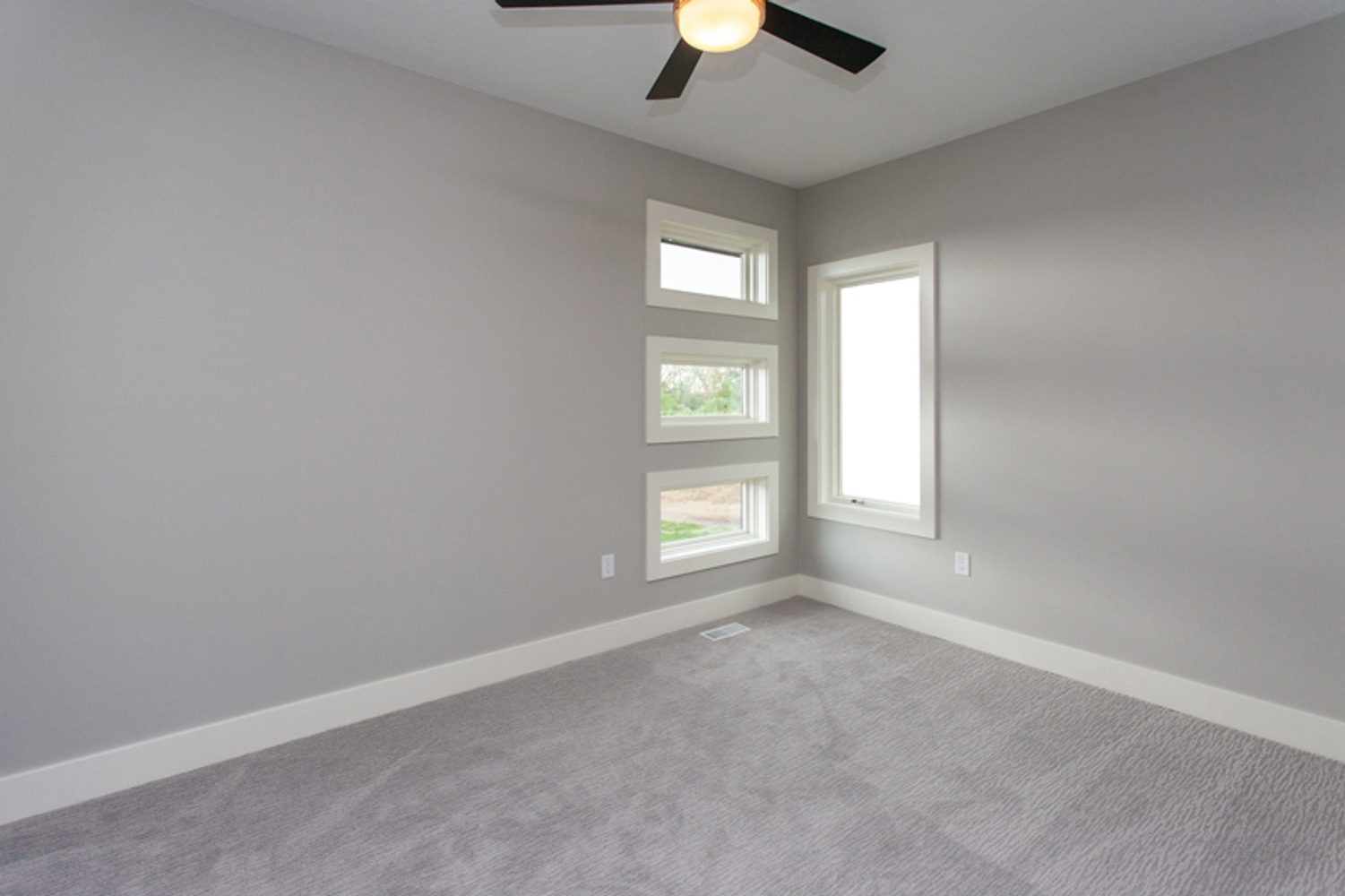 9427 Foxtail Cir, Norwalk