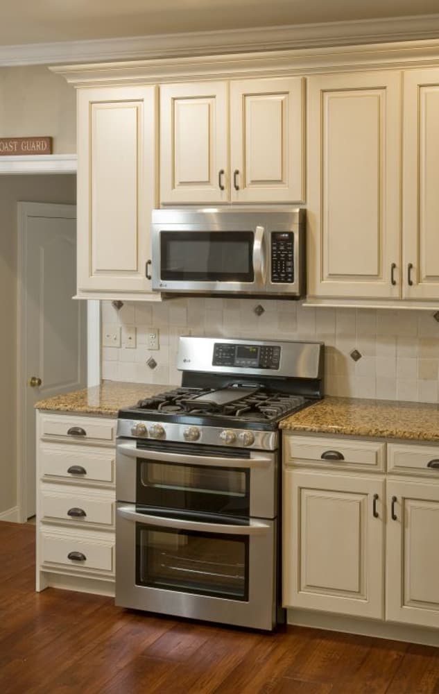 Kitchen Cabinet Refacing 