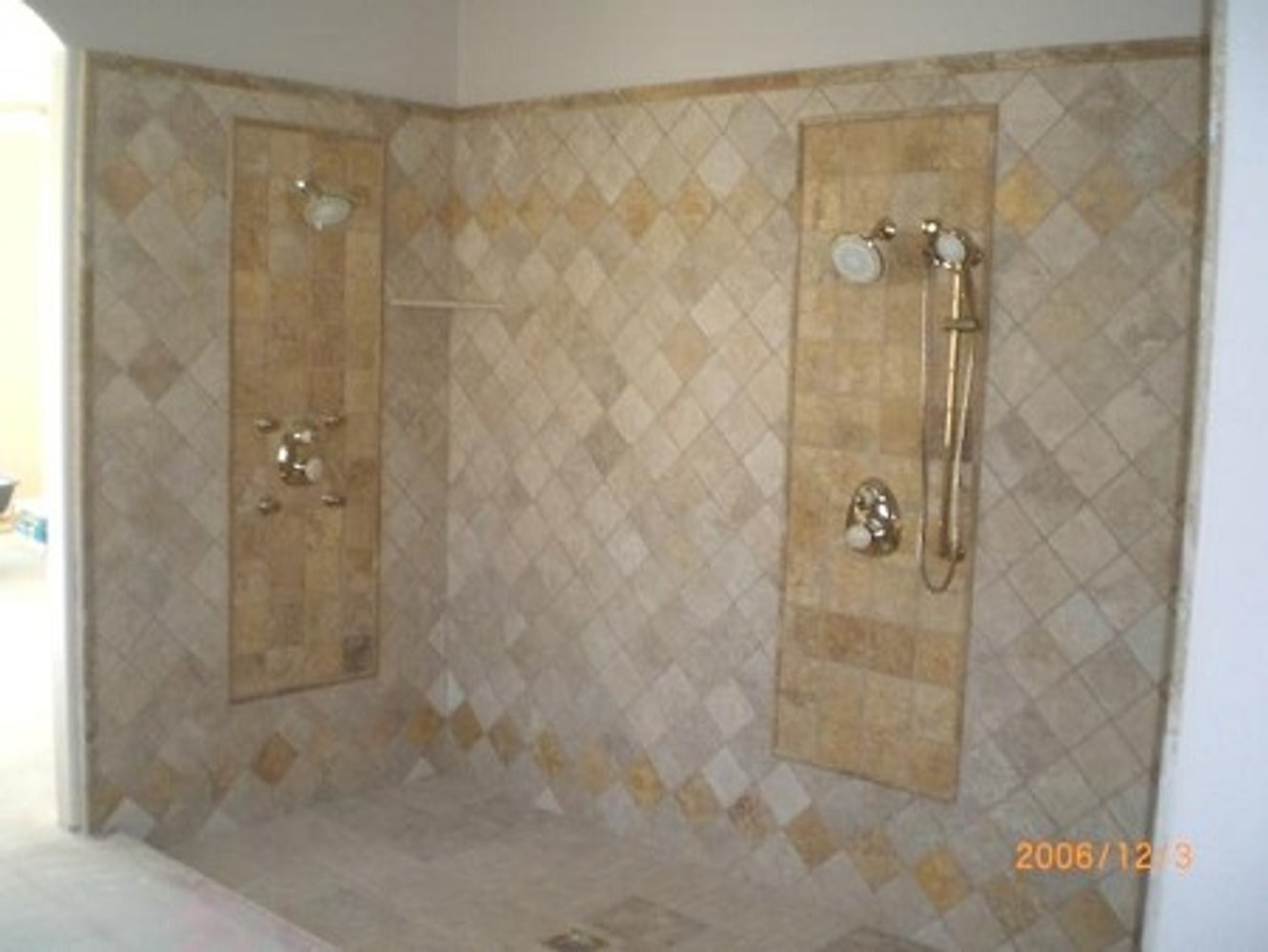 Echelon Tile And Stone LLC
