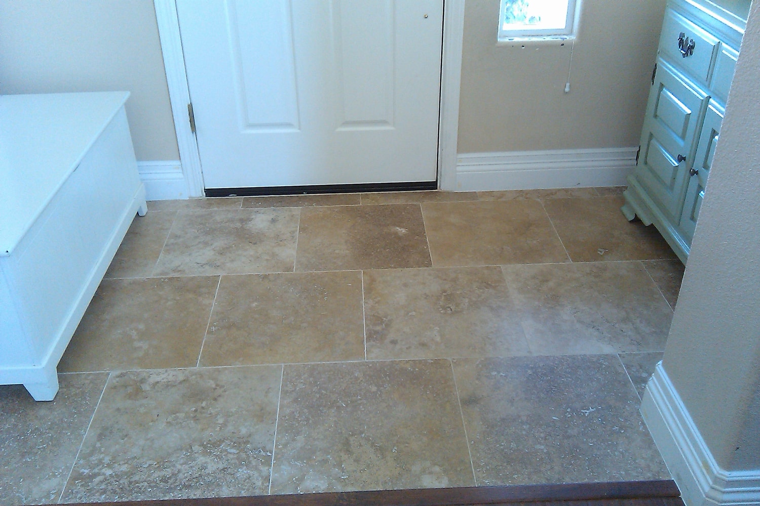 Travertine Tile Entryway