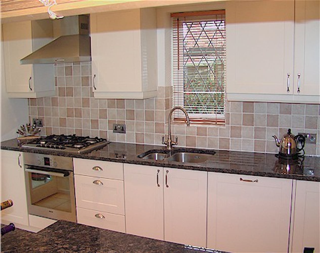 Photo(s) from Kitchen cabinets by Arco General Cabinetry