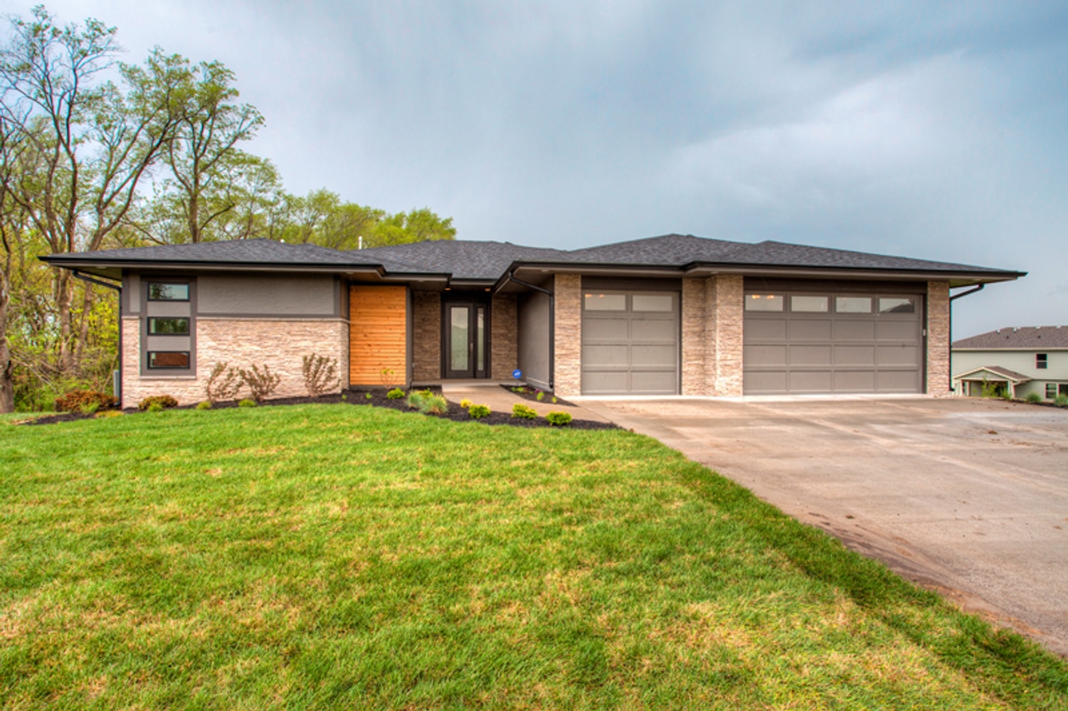 9427 Foxtail Cir, Norwalk