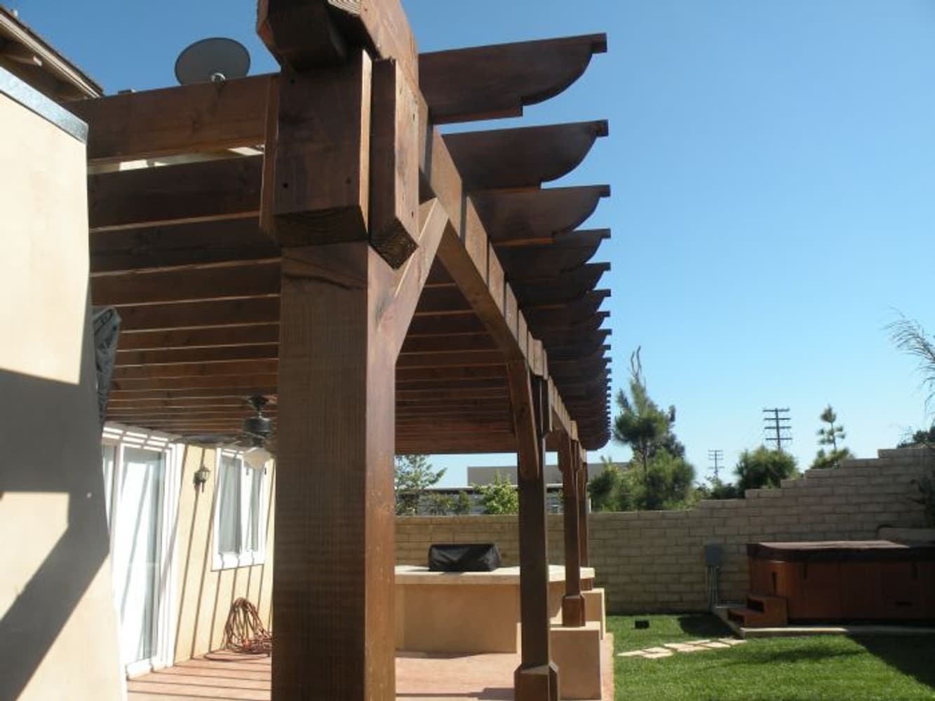 Orange County Outside Bar and Fireplace