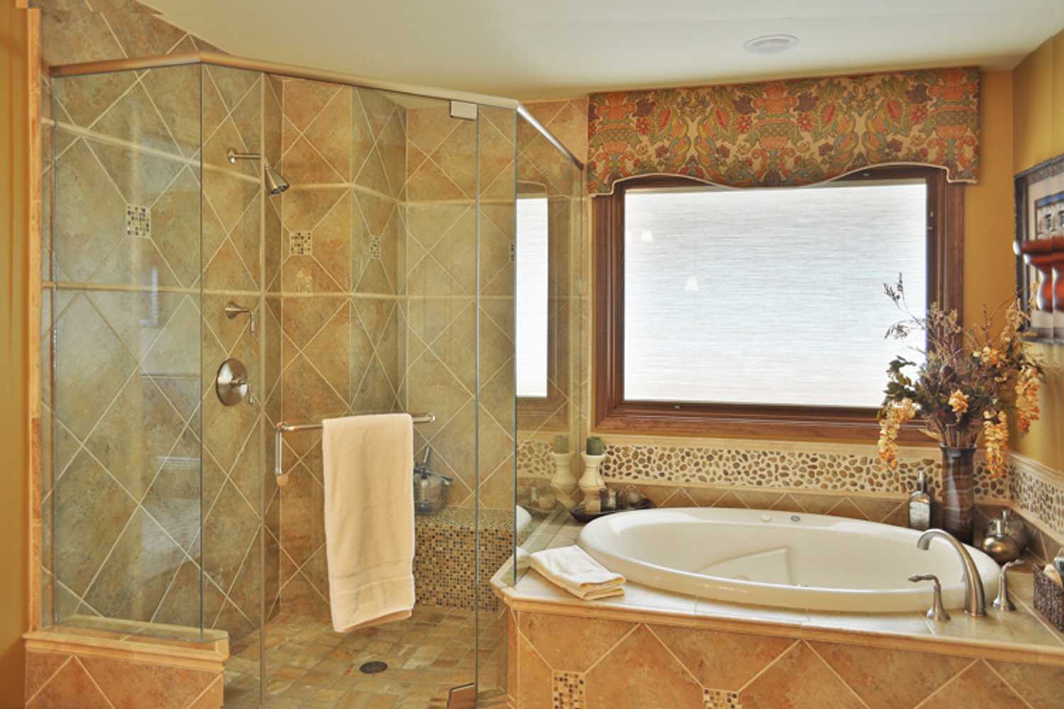 Pella Designer Series with Inblind