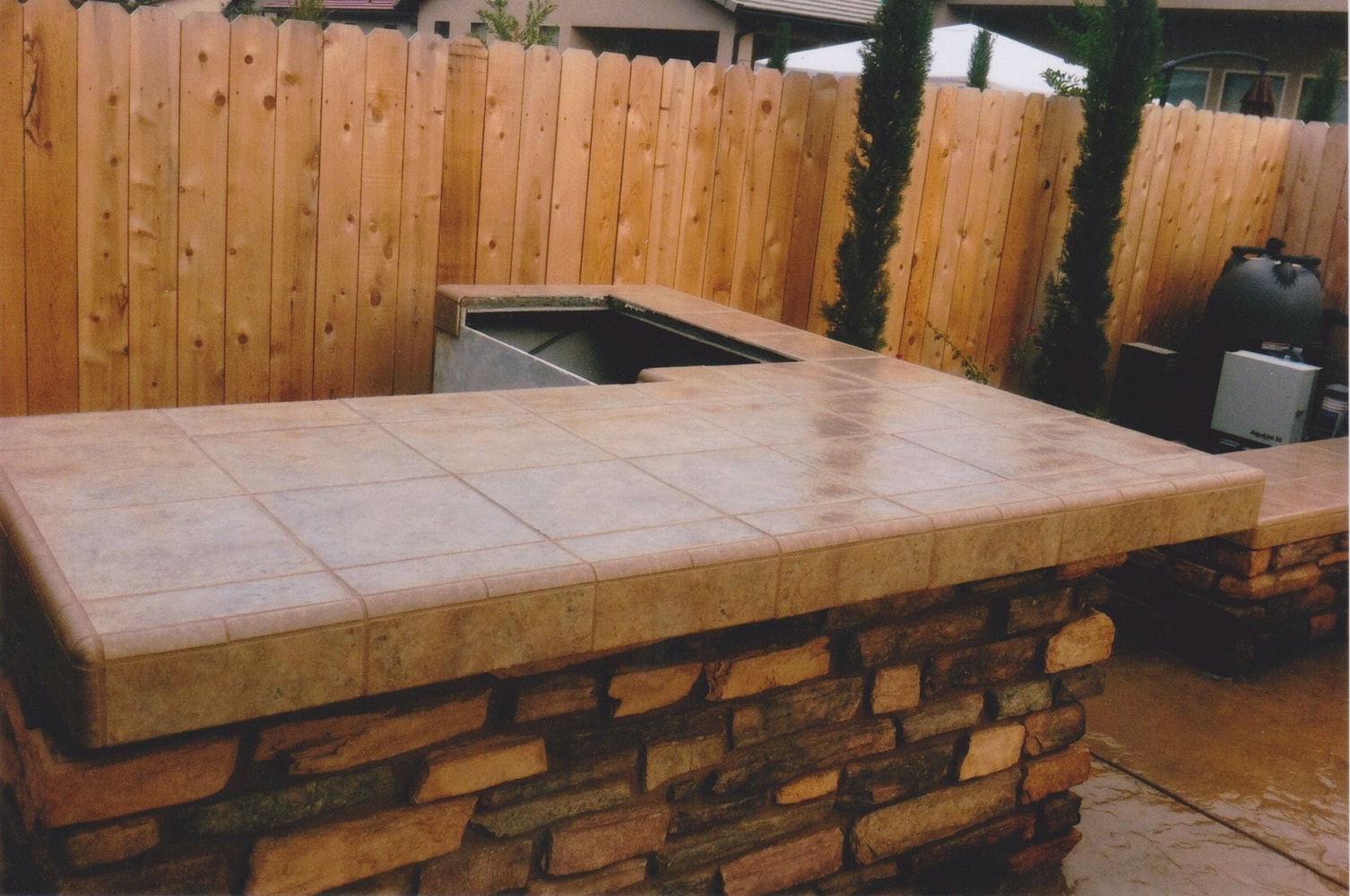 Photo(s) from Advanced Images Tile