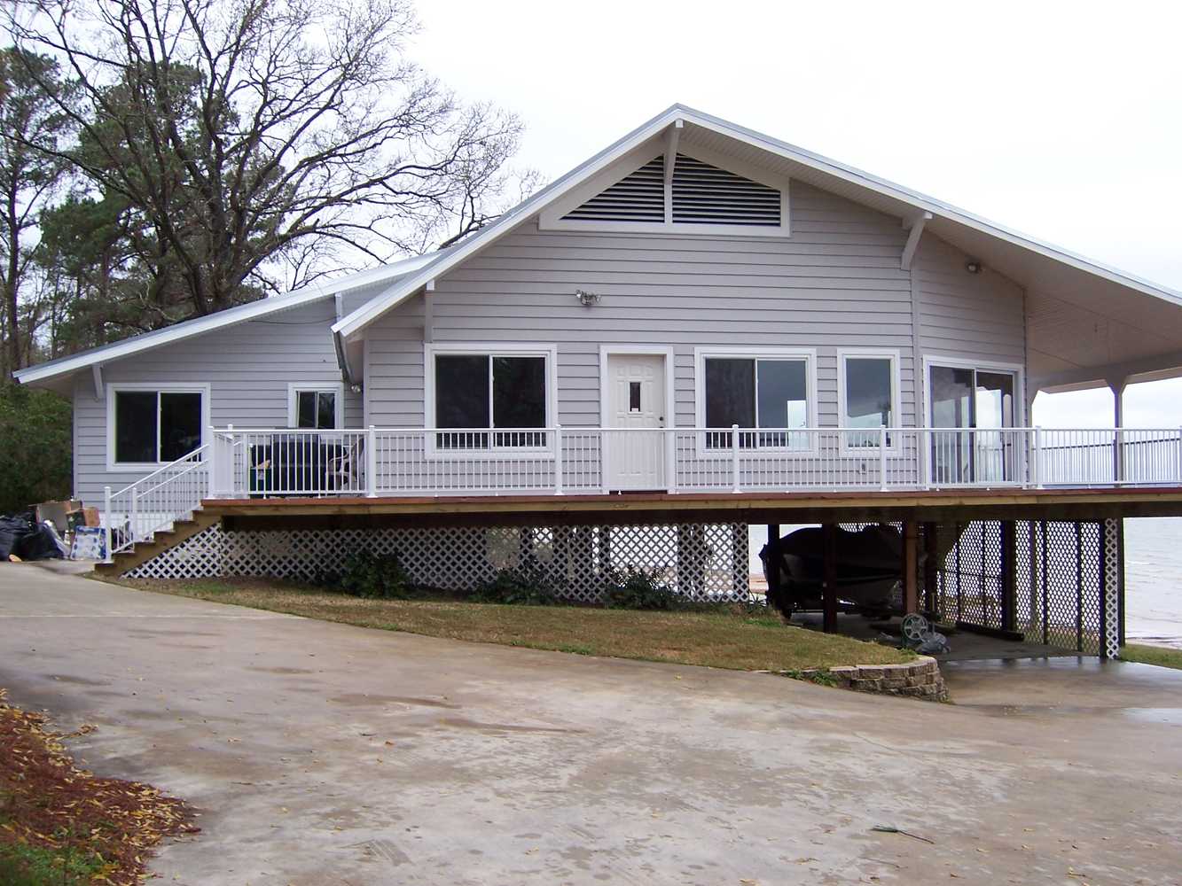 Texas Home Exteriors Solid Core Vinyl Siding (Lake Livingston Texas) Project