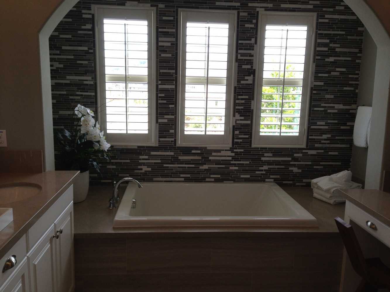 Photo(s) from Paragon Design & Construction Inc.