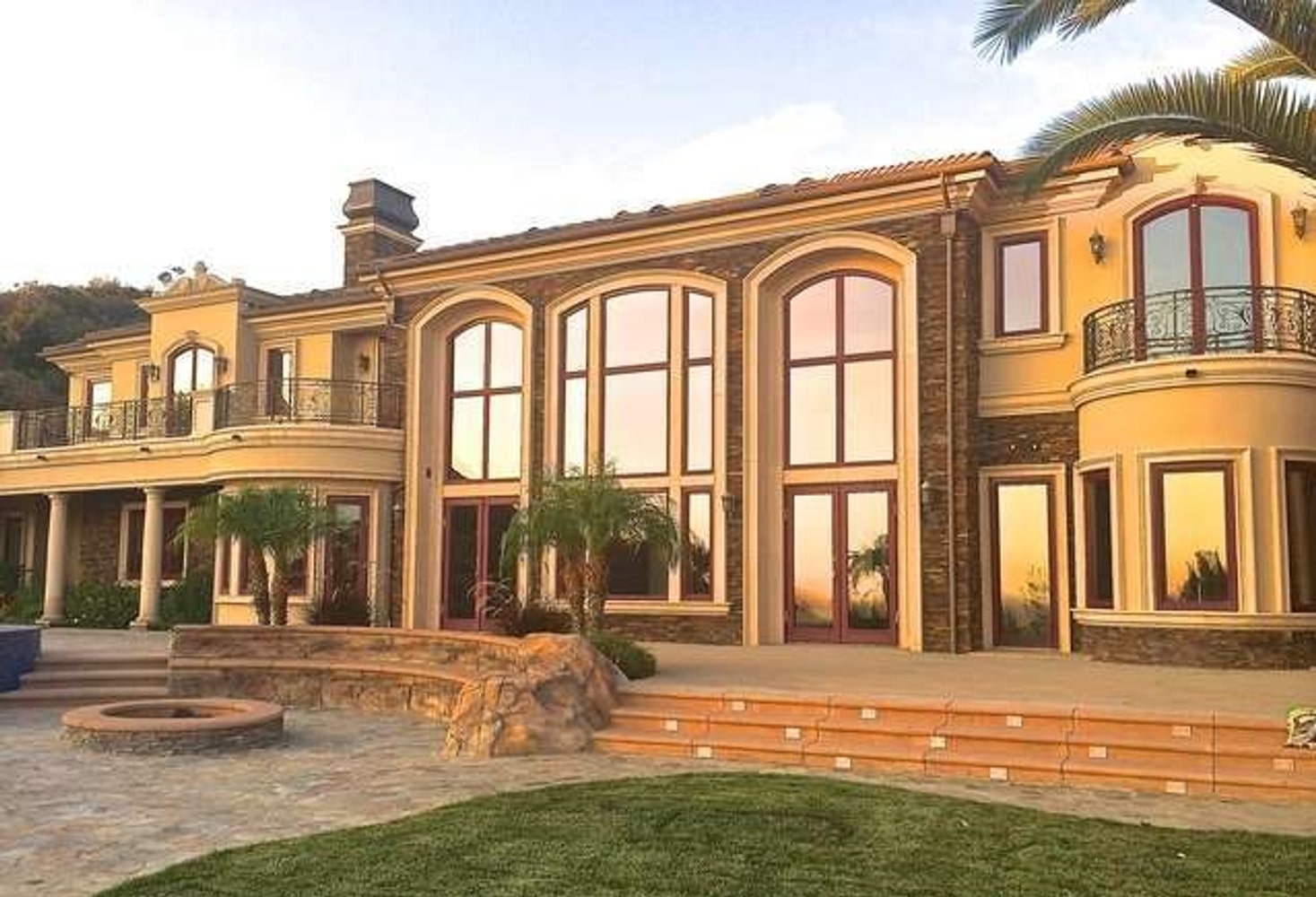 Photo(s) from California Painting Co.