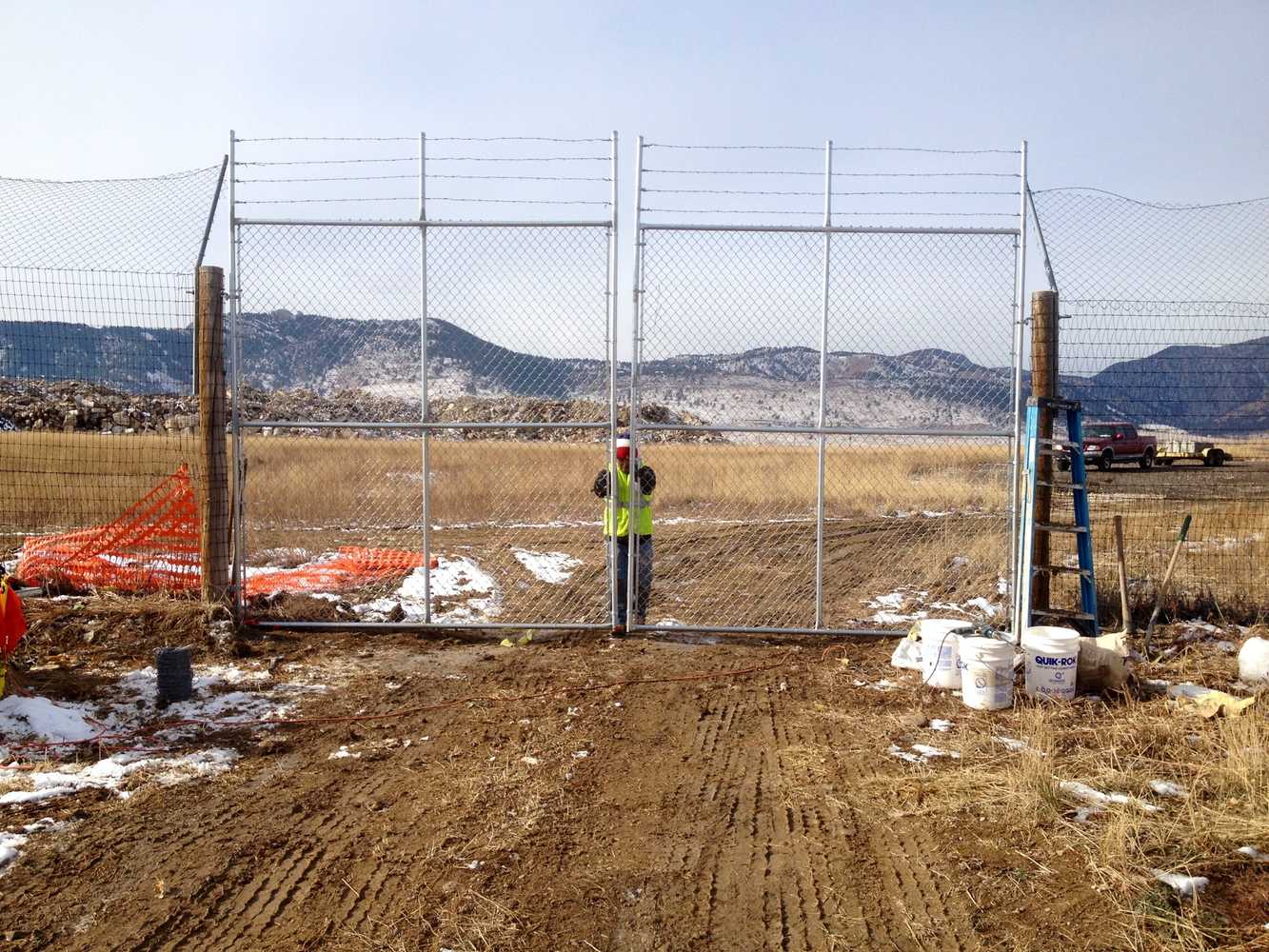 COMMERCIAL/INDUSTRIAL Photo(s) from Denver Fence Construction And Repair
