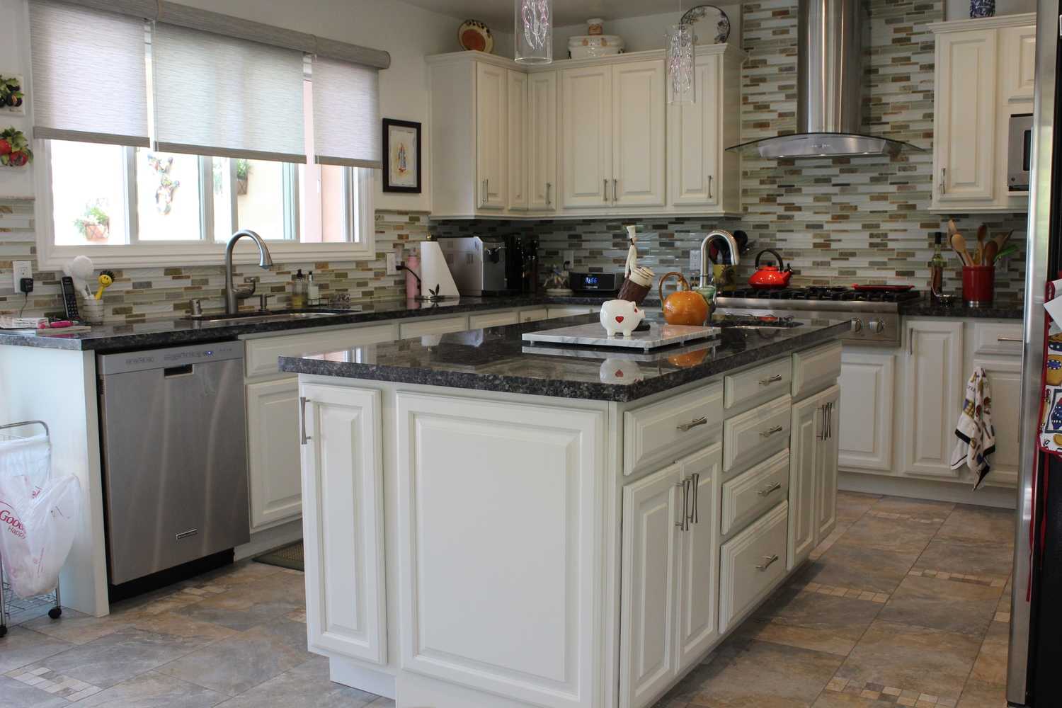 Traditional White Kitchen