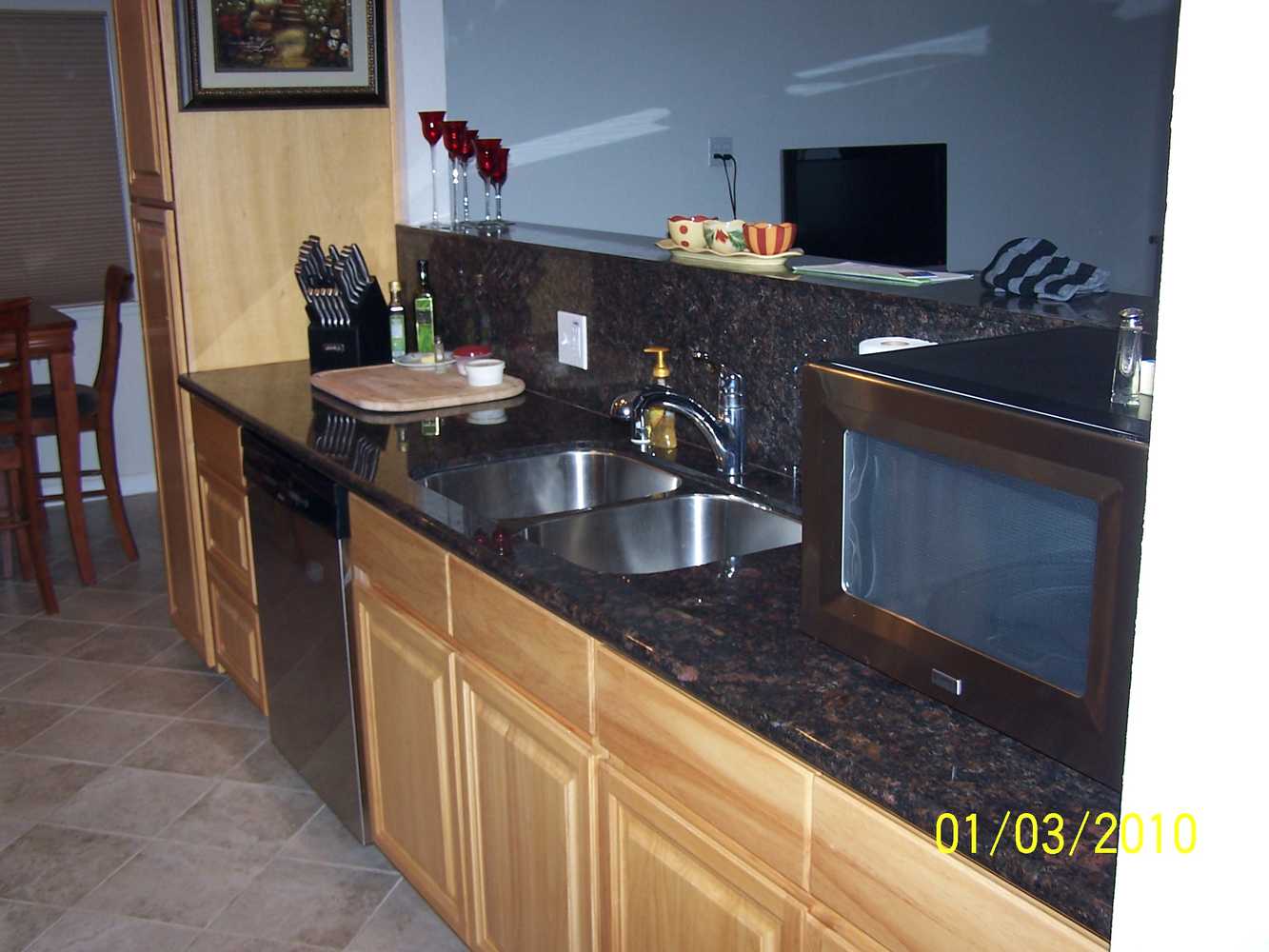 Kitchens & Granite Slabs