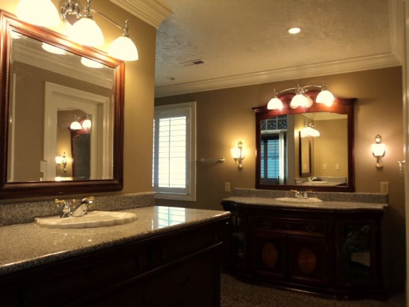 Bathroom re-paint walls ceiling and trim 