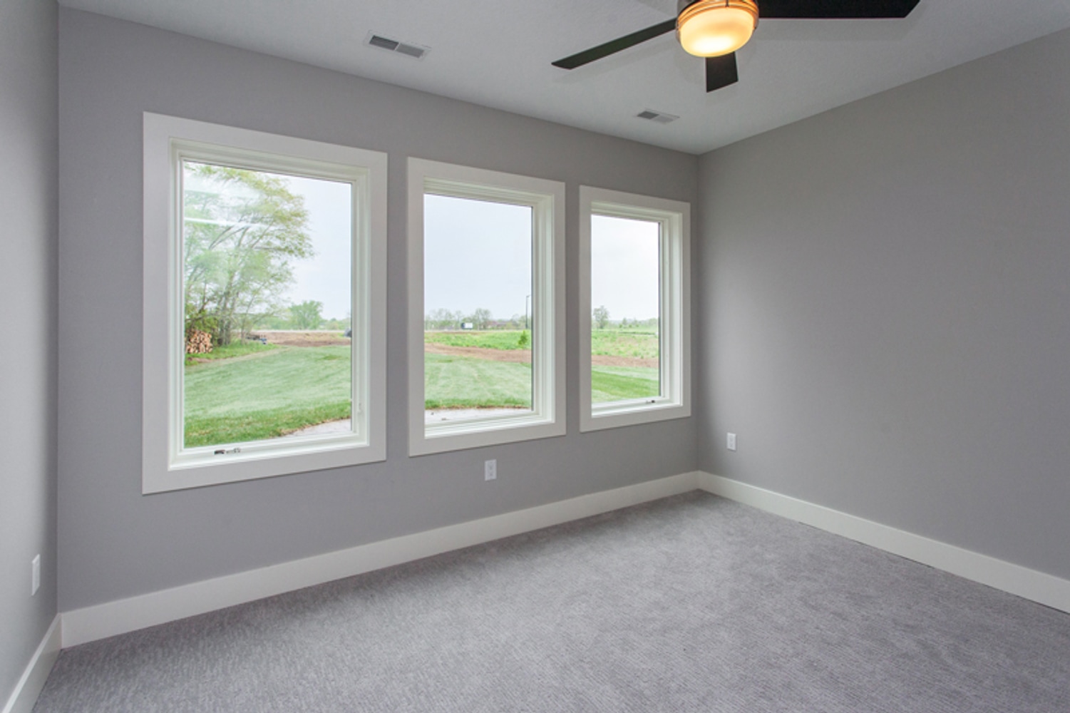 9427 Foxtail Cir, Norwalk