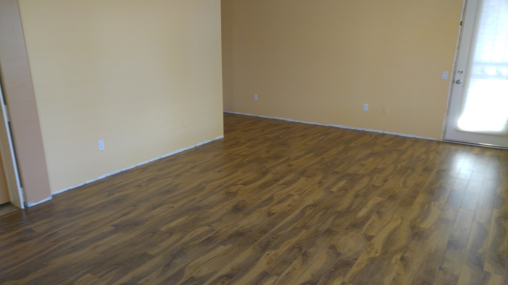 Wood Laminate Flooring