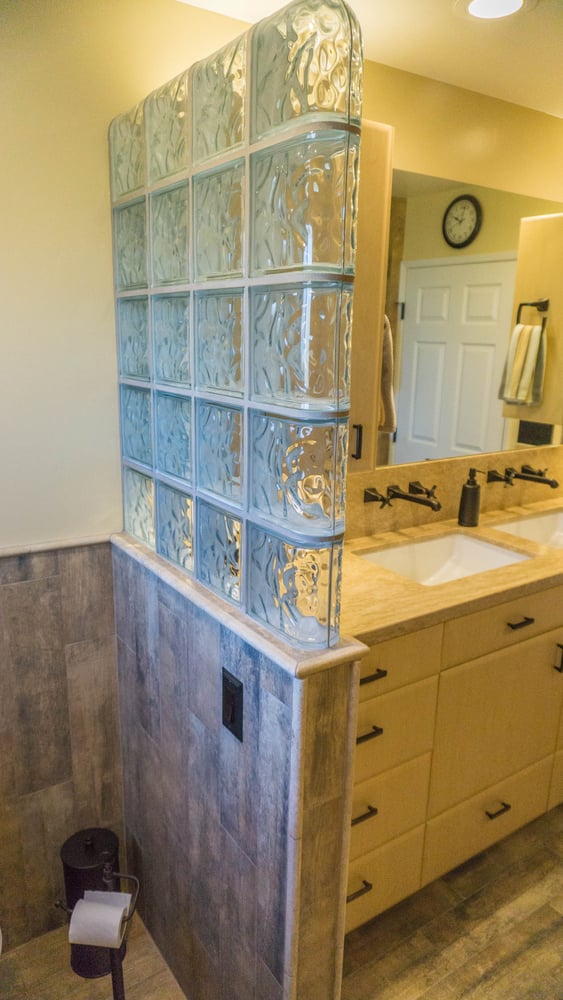 2014: Earthy Wood & Glass Master Bath