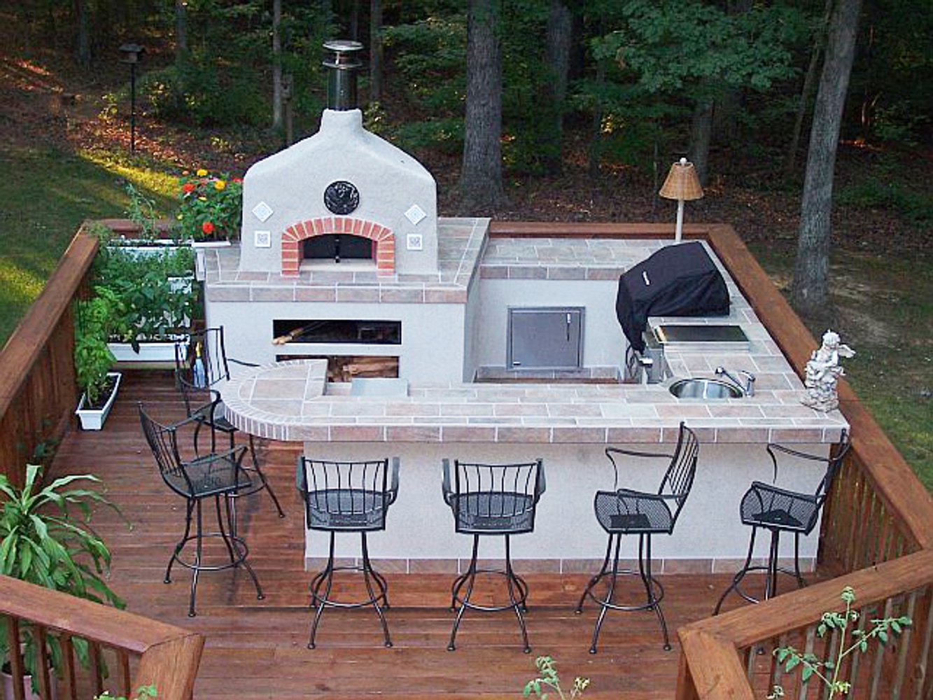 Outdoor Kitchens