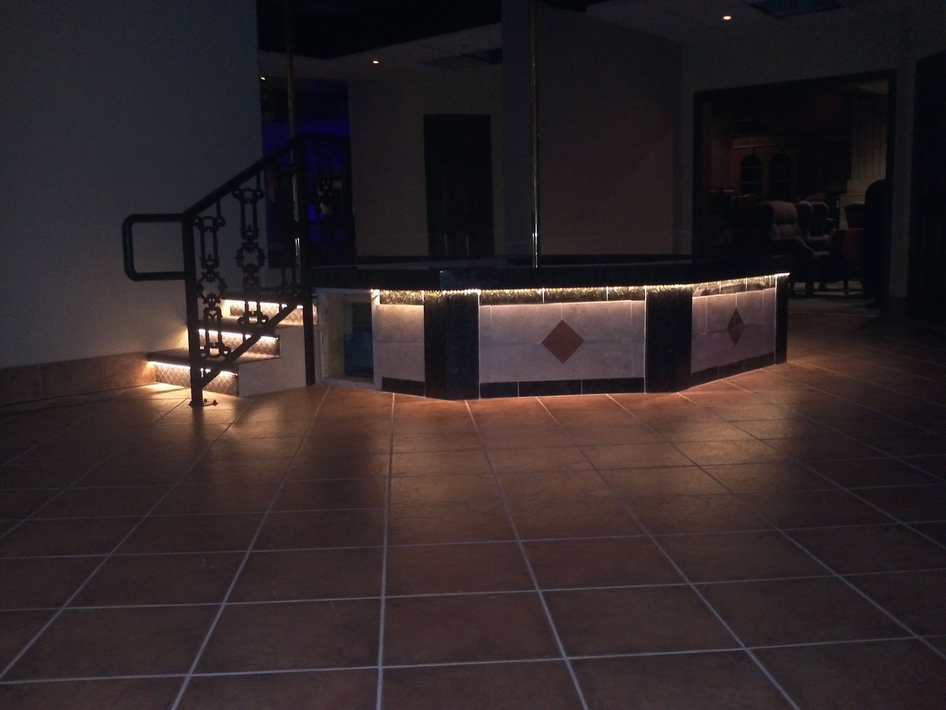 COMMERCIAL & RESIDENTIAL