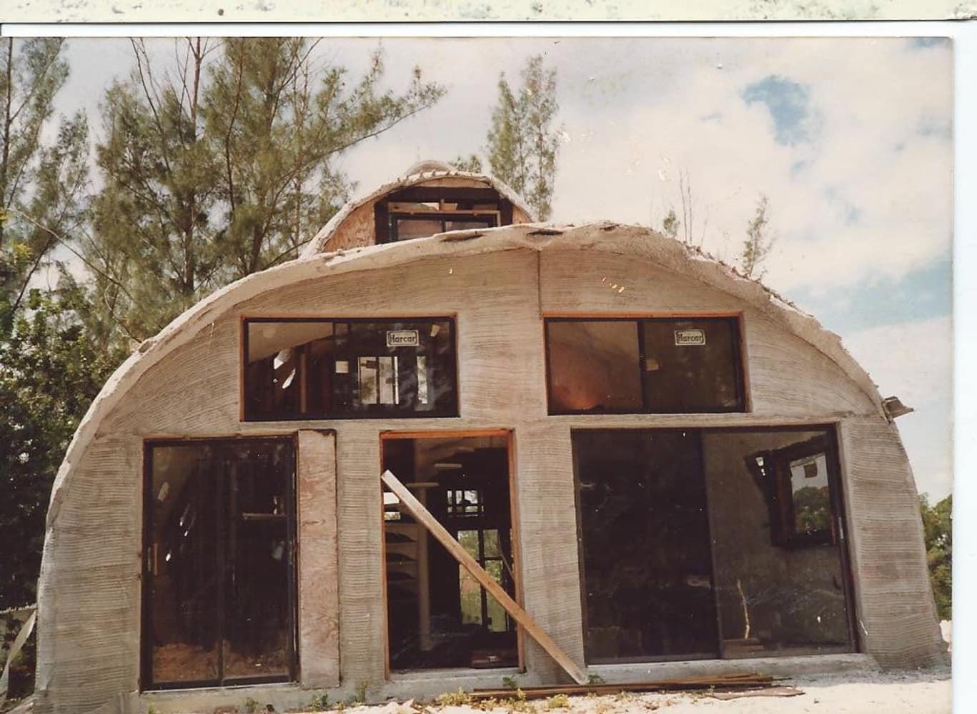 OFF GRID INDESTRUCTIBLE homes in Florida