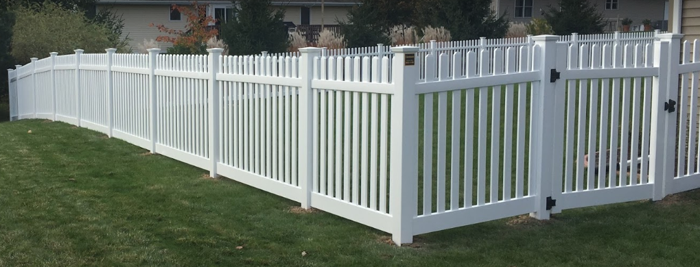 Custom Fence | Denmark WI | Read Reviews + Get a Free Quote | BuildZoom