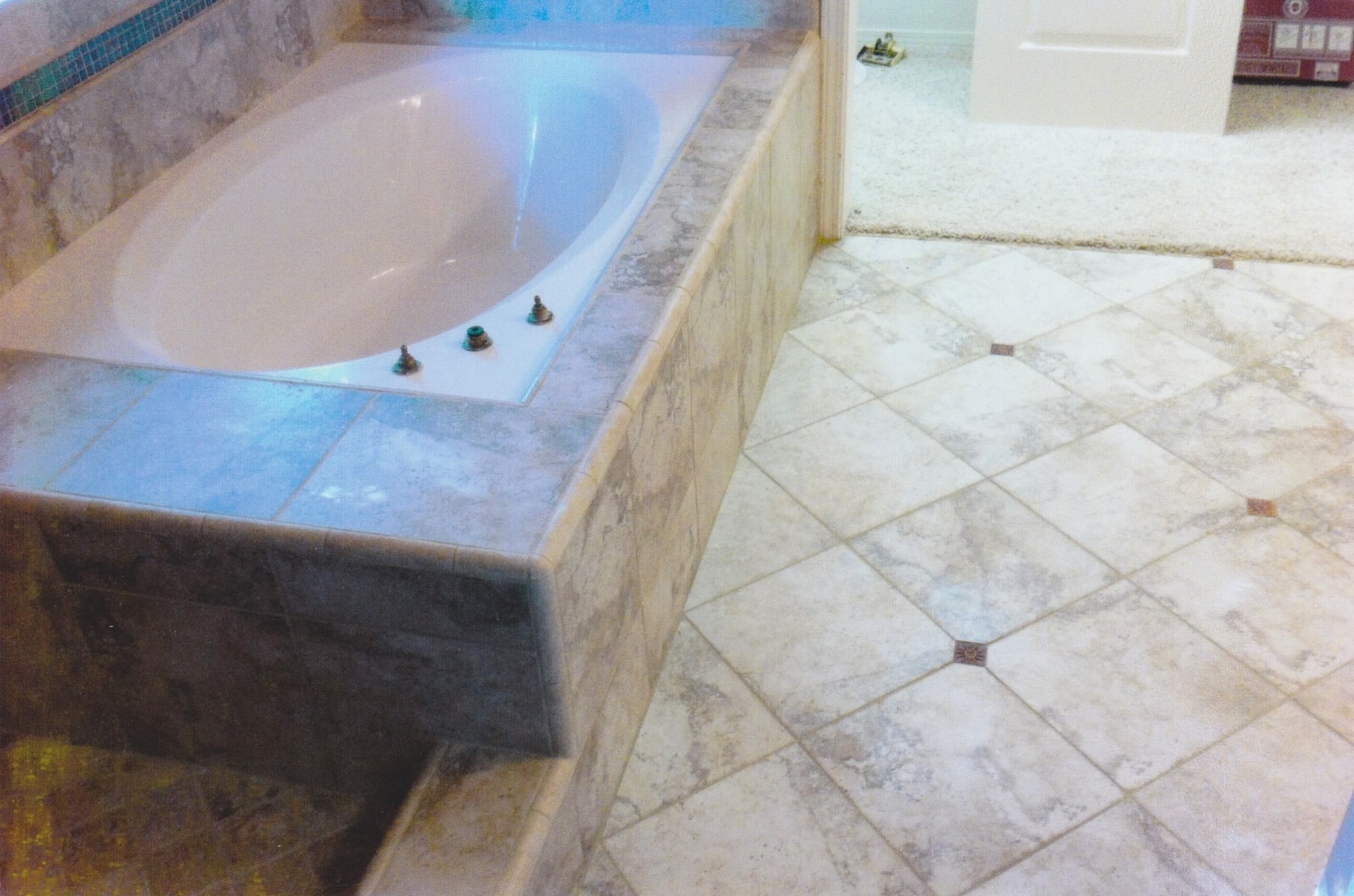 Photo(s) from Advanced Images Tile