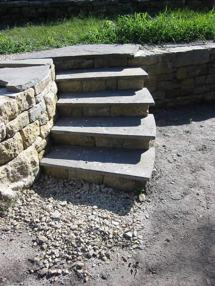 Hawthorn Masonry - Dry stone retaining walls