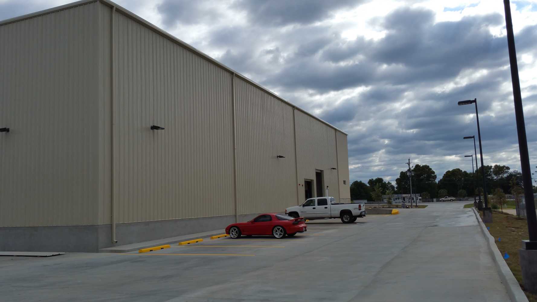 New 12,000 sq.ft. Metal Building/ Mix Use