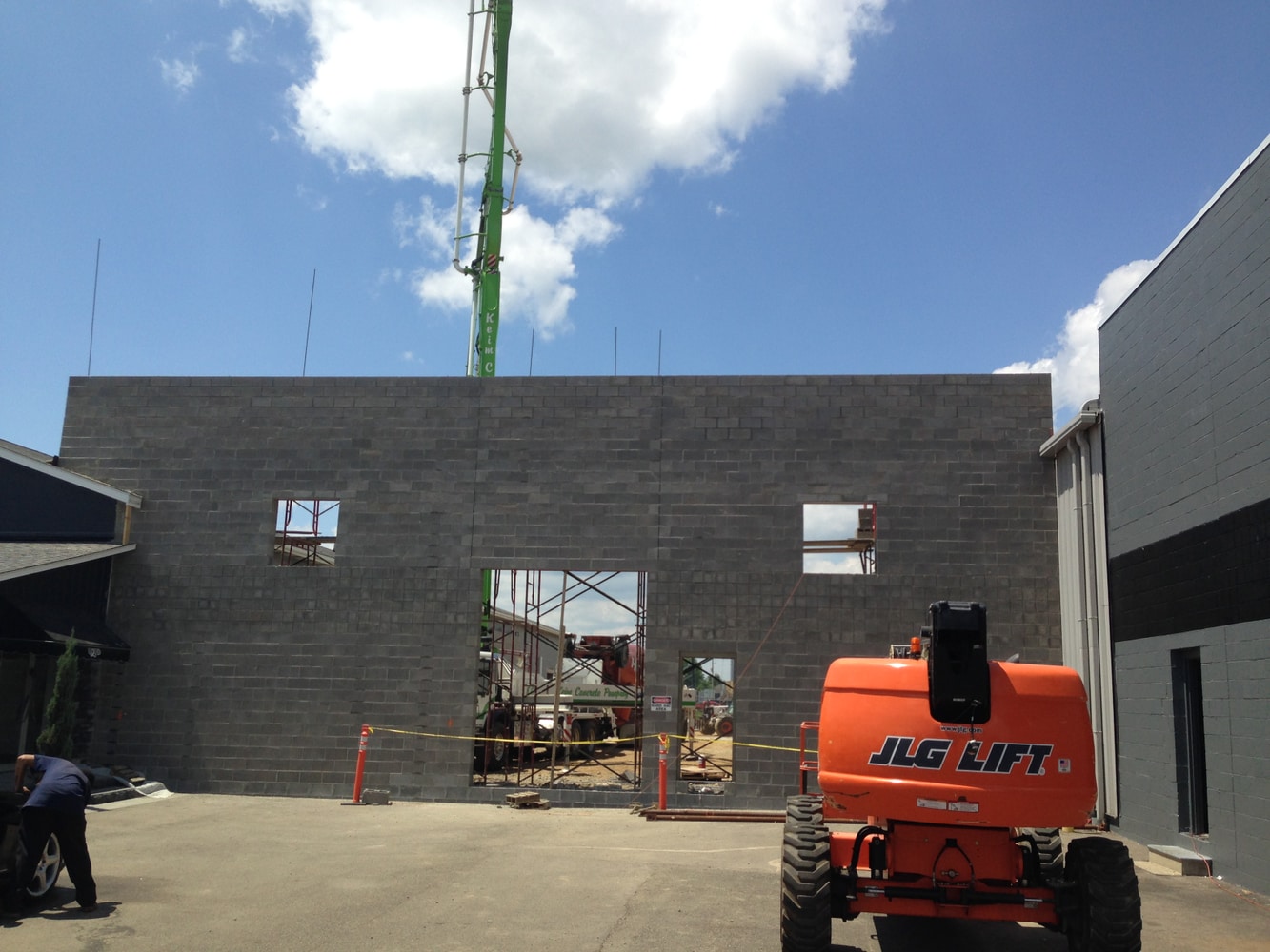 NEW COMMERCIAL CONSTRUCTION