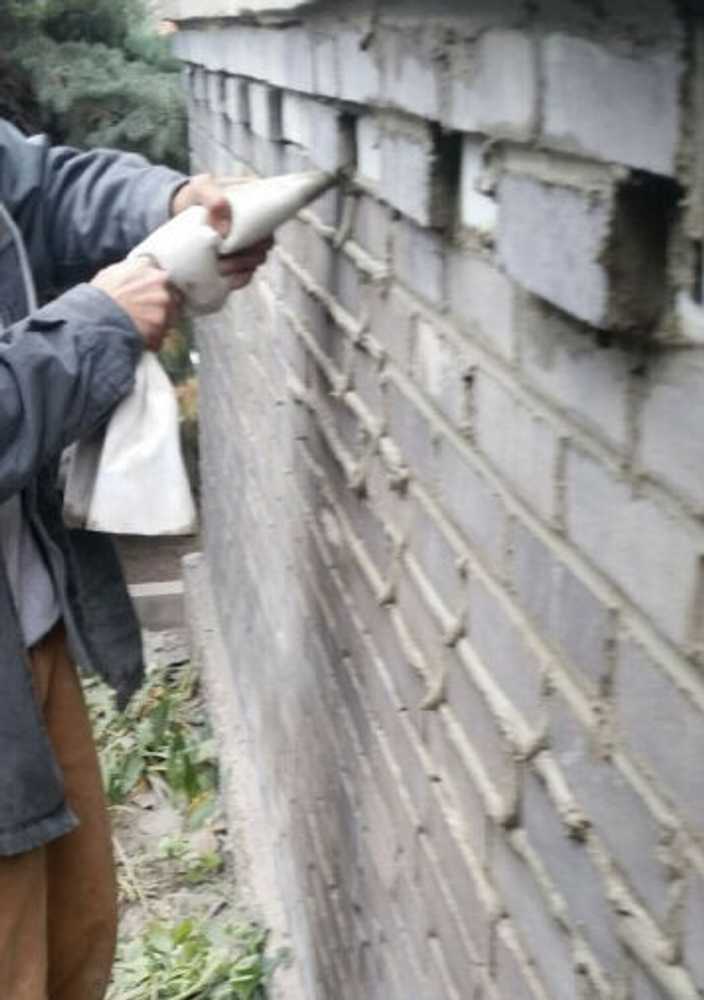 Tuckpointing Photo(s) from Moes Masonry