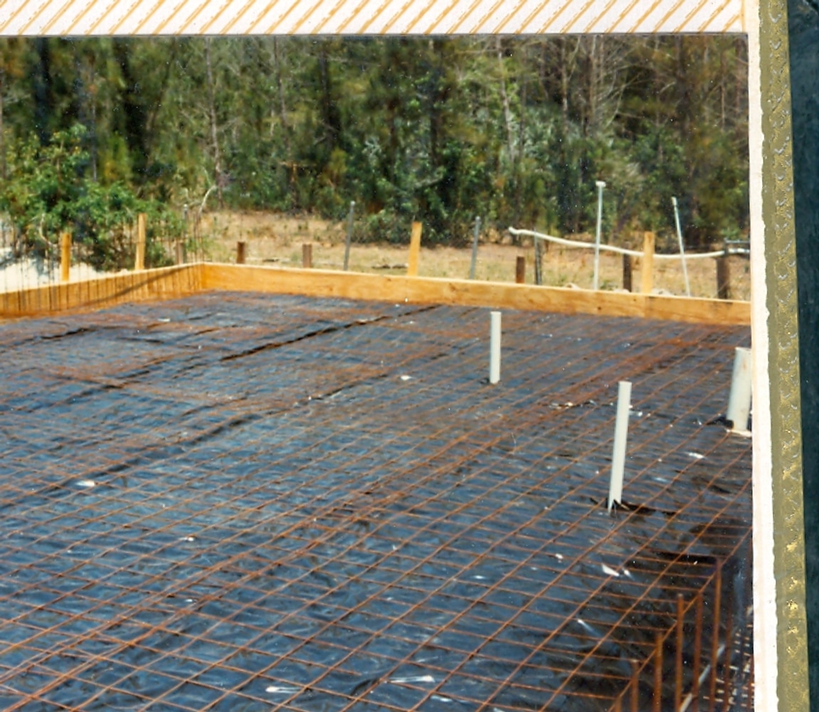 OFF GRID INDESTRUCTIBLE homes in Florida