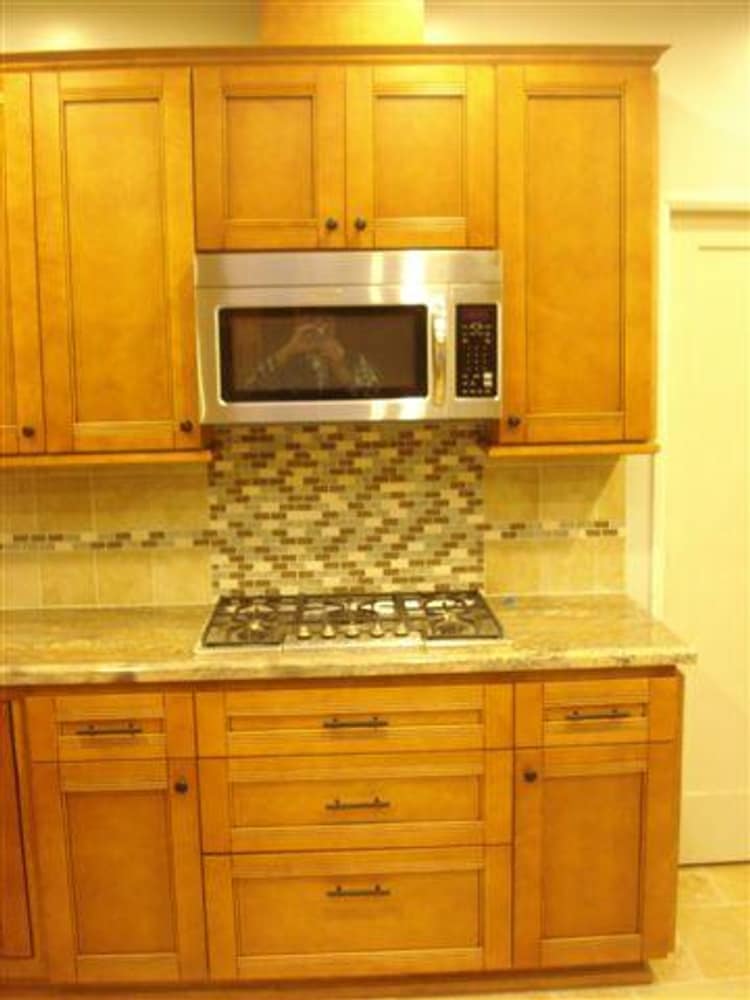 Kitchen Remodeling Project in Altadena by MDM Custom Remodeling Inc