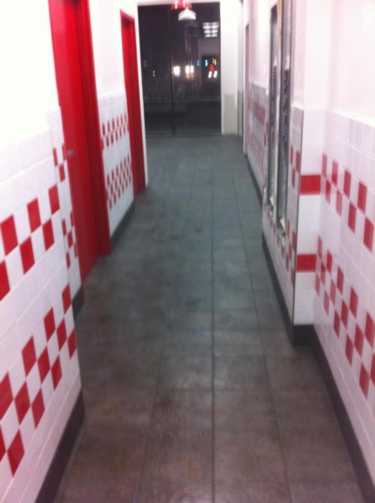 Photo(s) from Advanced Images Tile