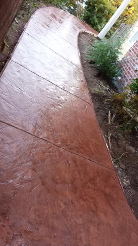 STAMPED CONCRETE DRIVEWAY