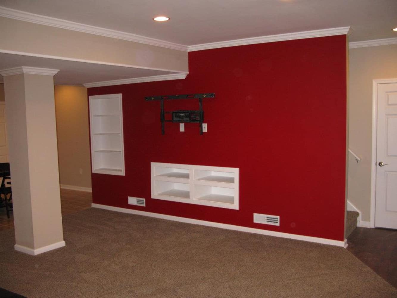 Finished Basement & Bar-Etters, York County, PA