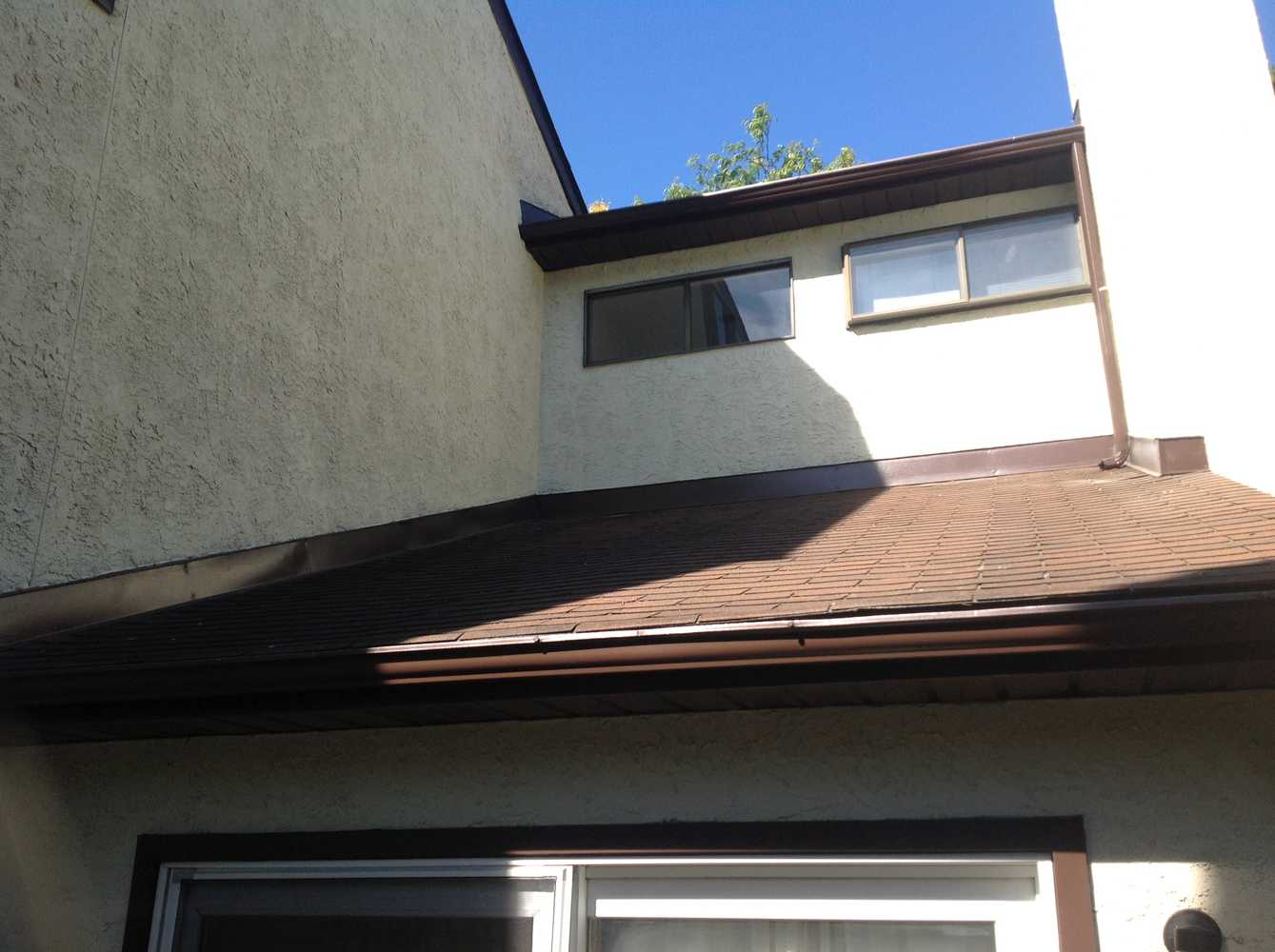 Exterior Stucco Power wash and repaint Photos