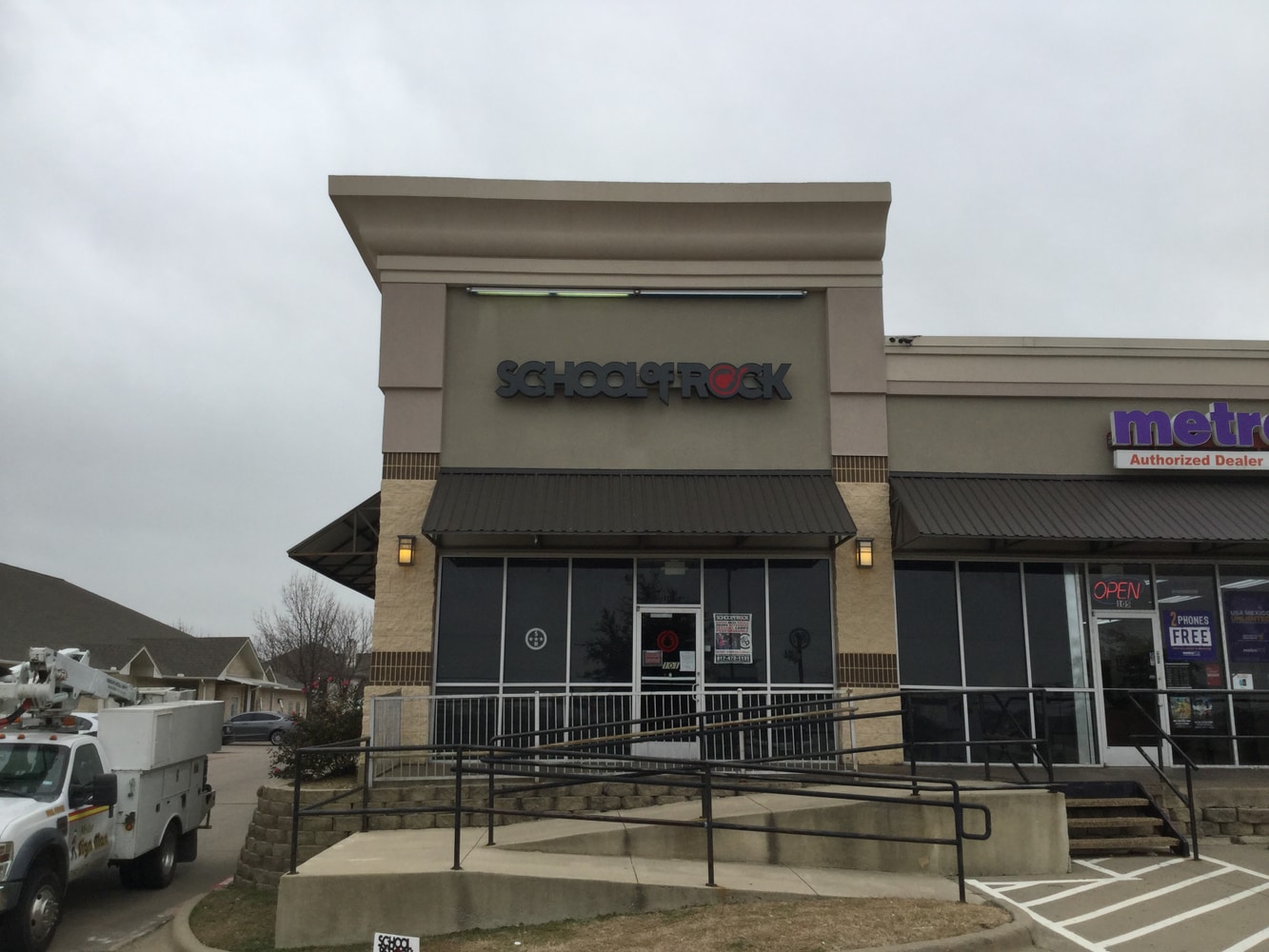 Photo(s) from Mister Sign Man