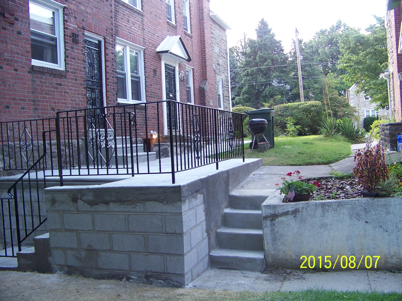 2339 Bryn Mawr Ave back patio