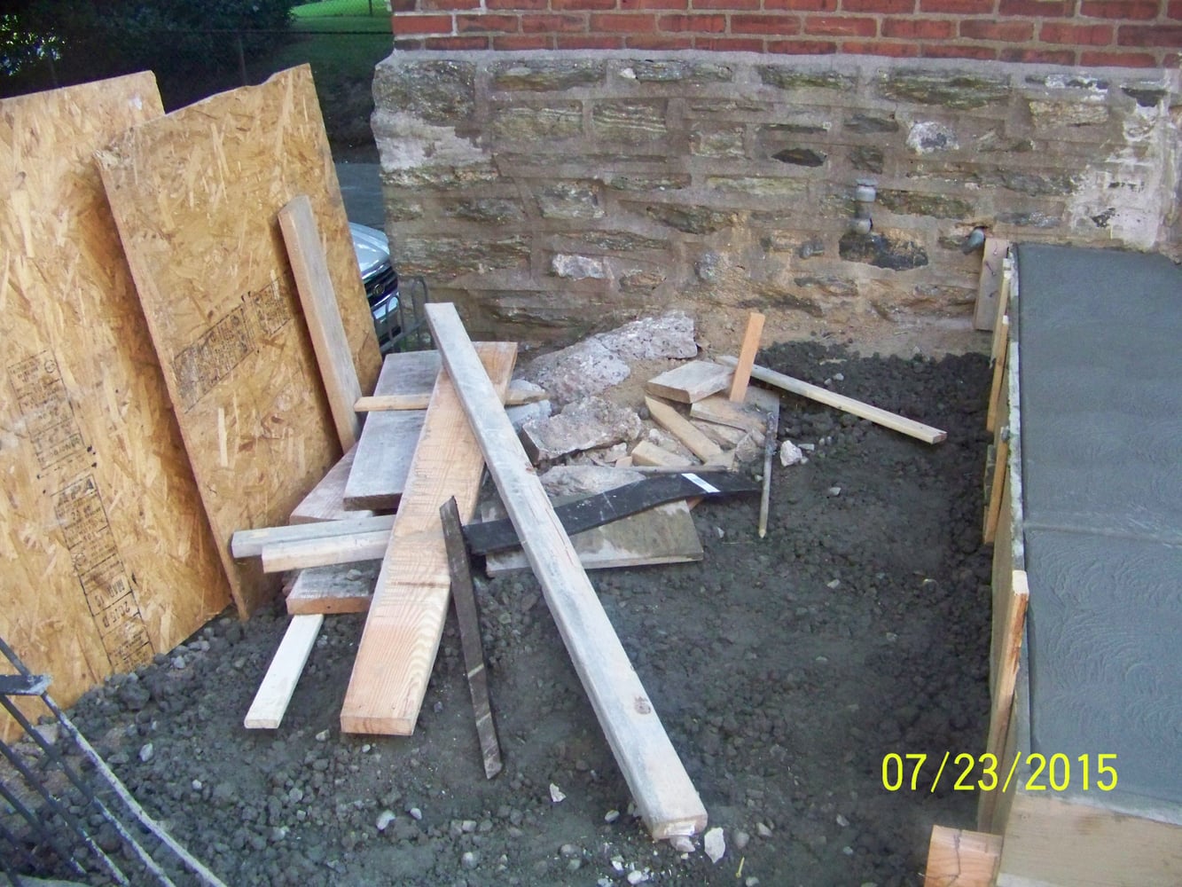 2339 Bryn Mawr Ave back patio