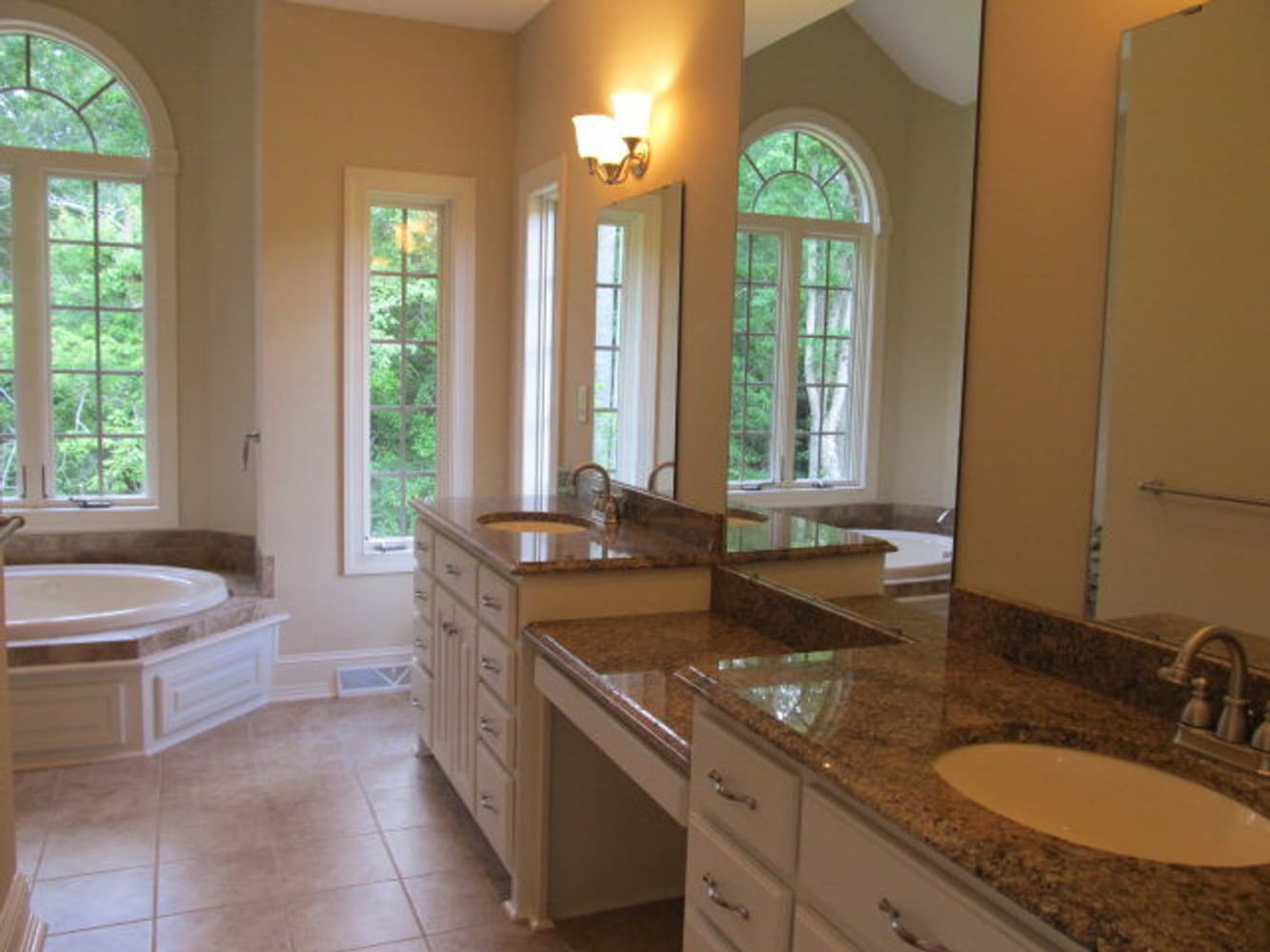 253 Rivertree Rd, Danville va