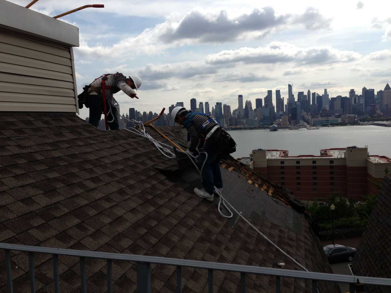 Flat roofing repair services