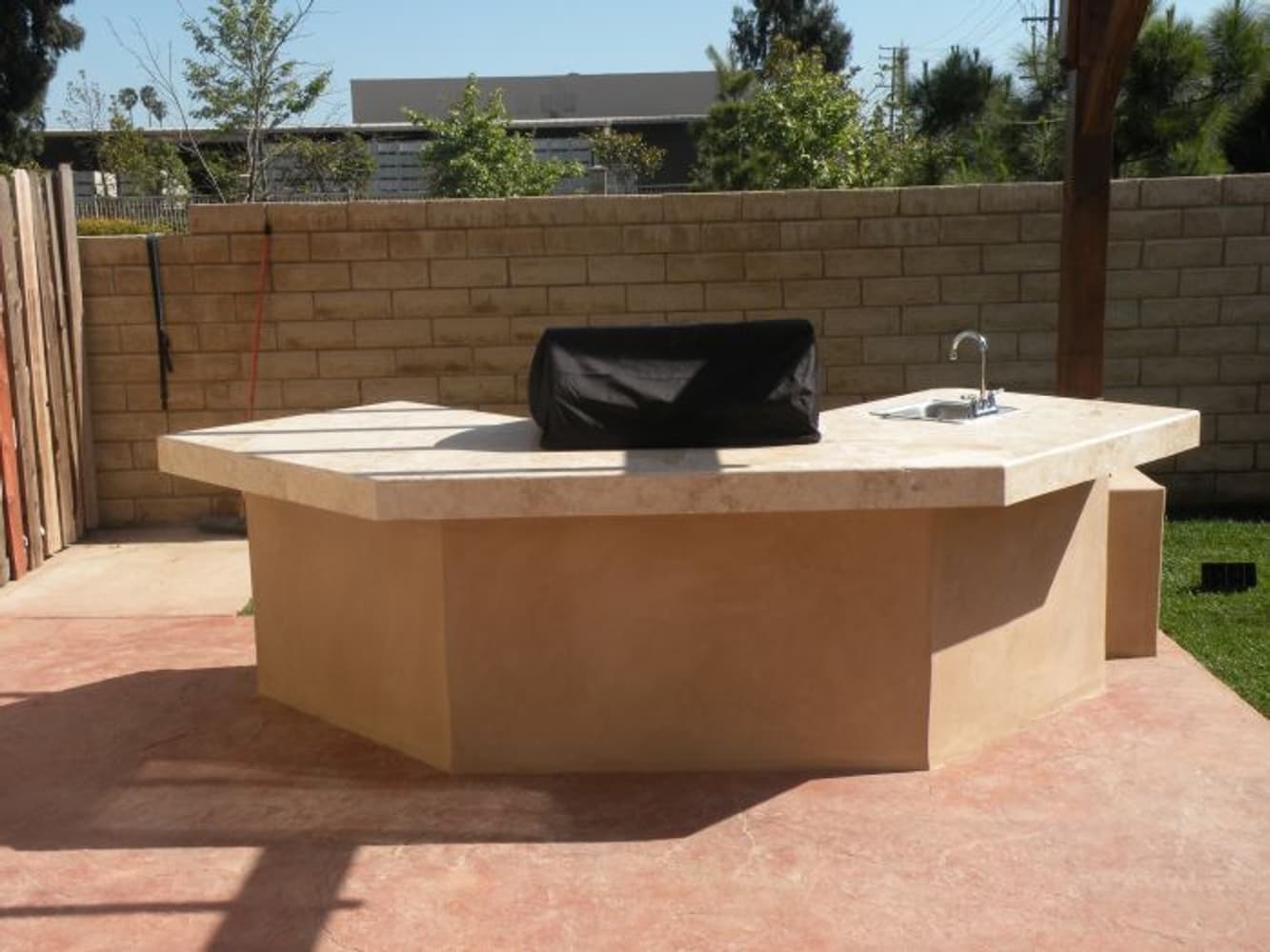 Orange County Outside Bar and Fireplace