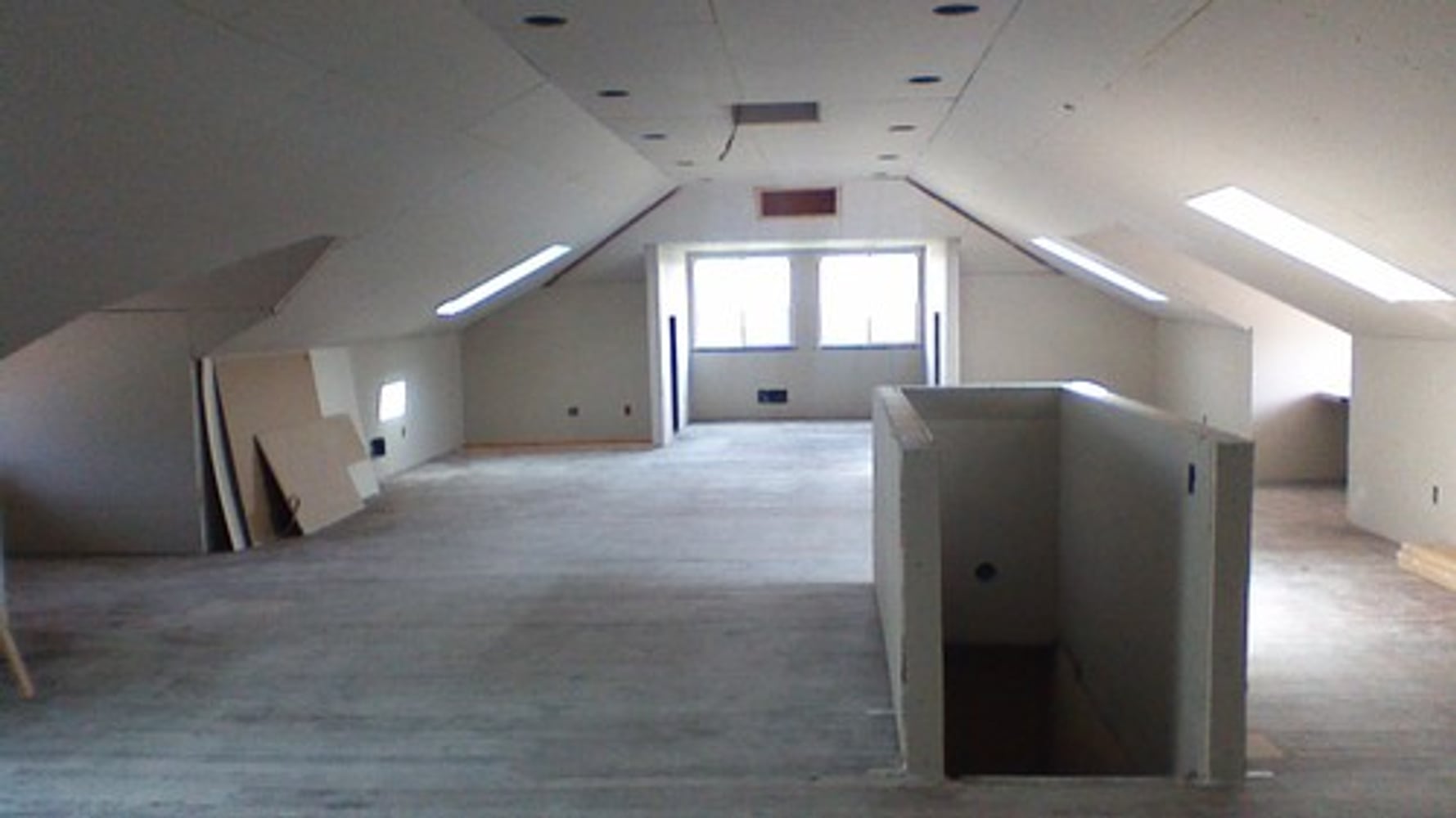 Loft Finish by Seven Bridges Construction