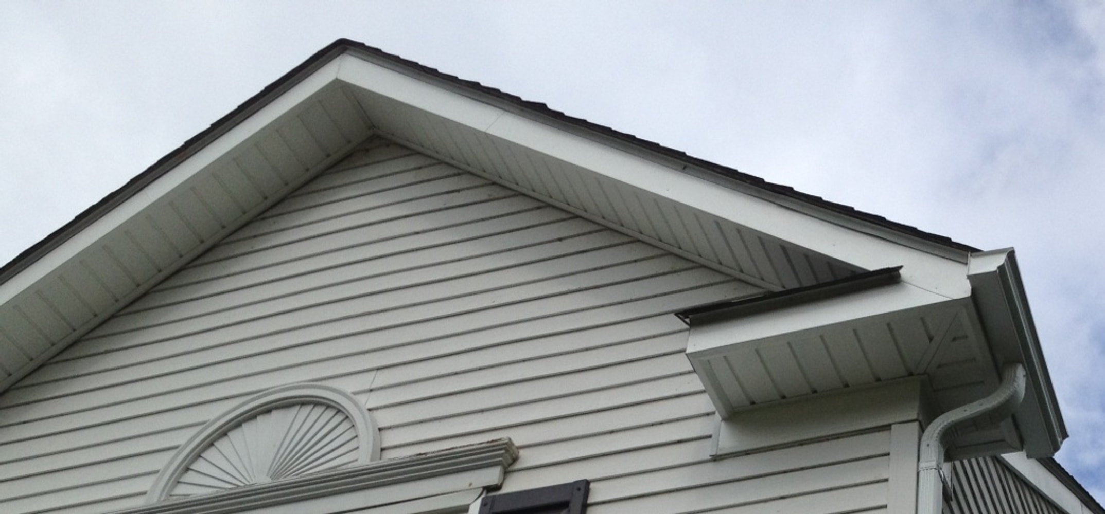 Seamless Gutter and Aluminum Trim Wrap