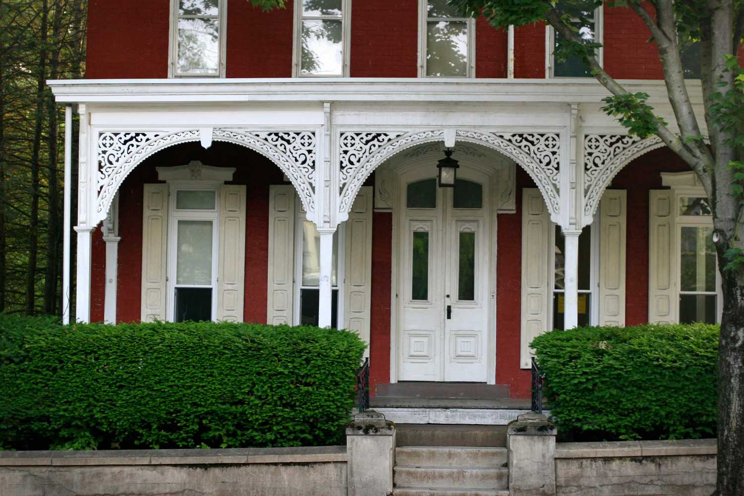 Custom doors and cabinets 