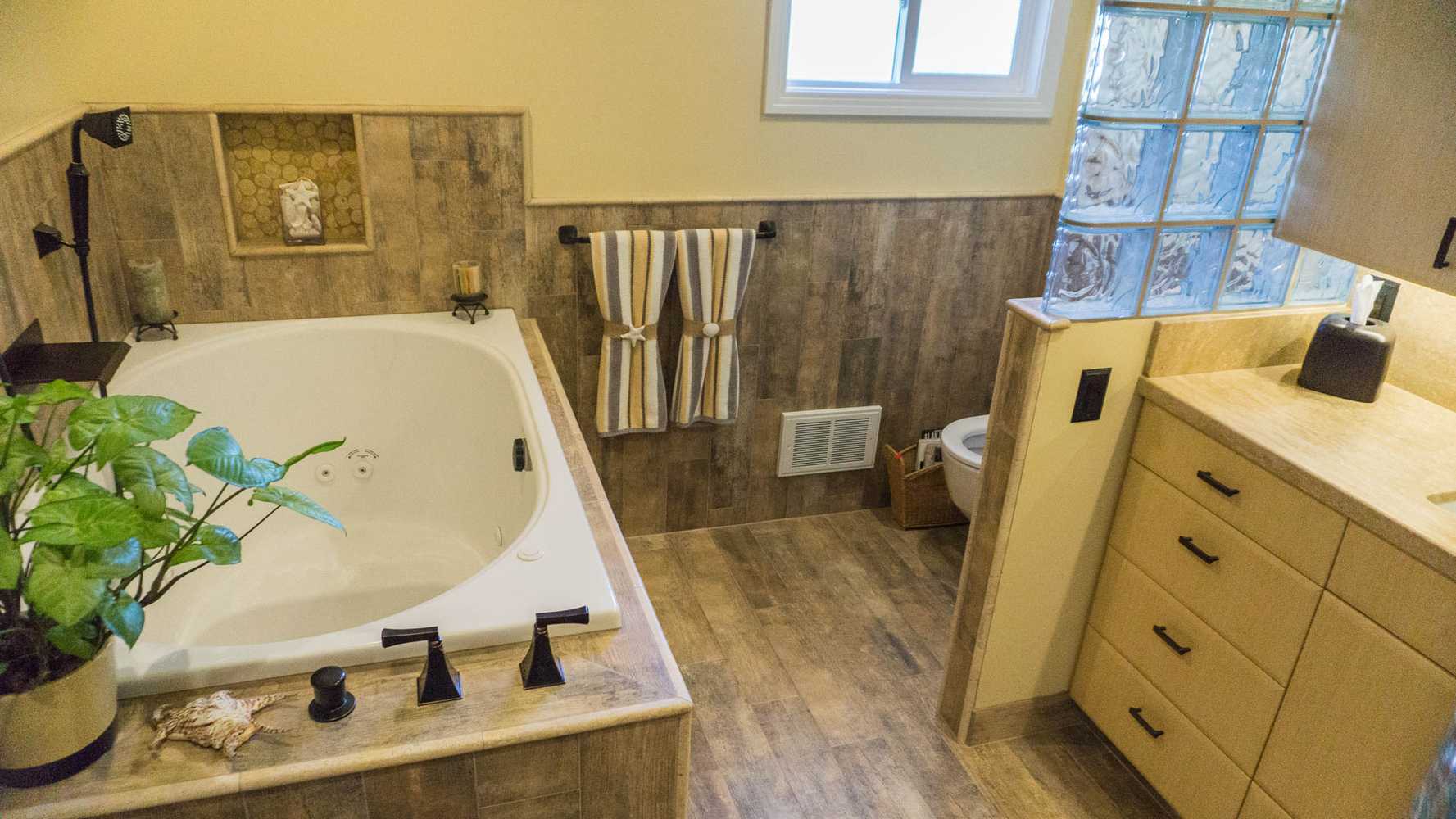 2014: Earthy Wood & Glass Master Bath