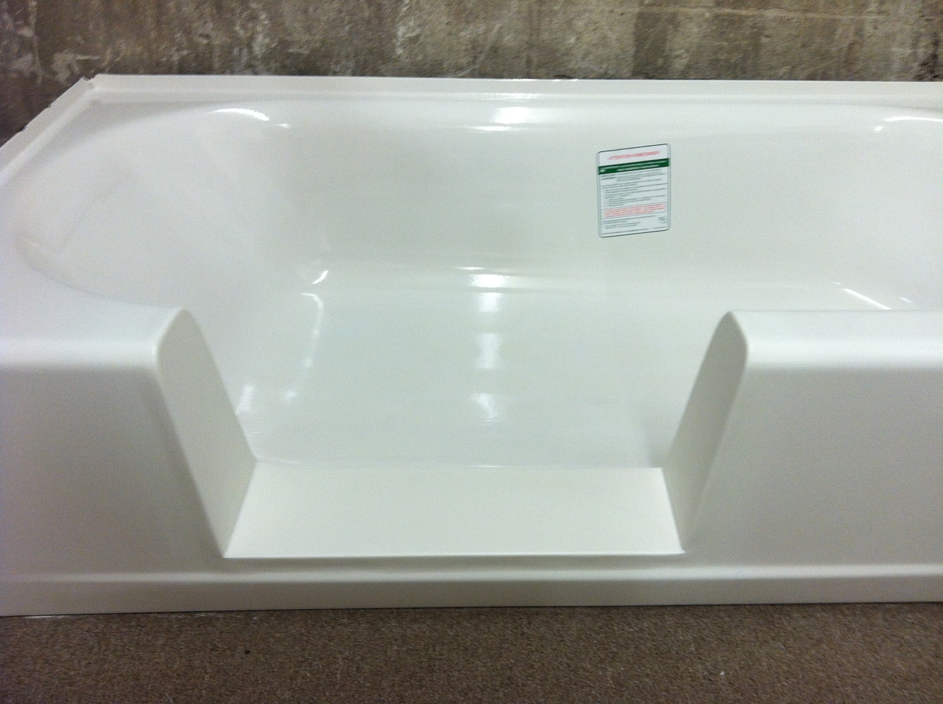Adaptive Access to create barrier-free bathtub