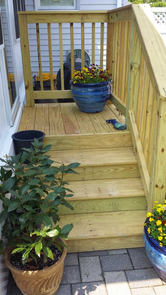 Decks from Li Decks And Remodeling Ltd